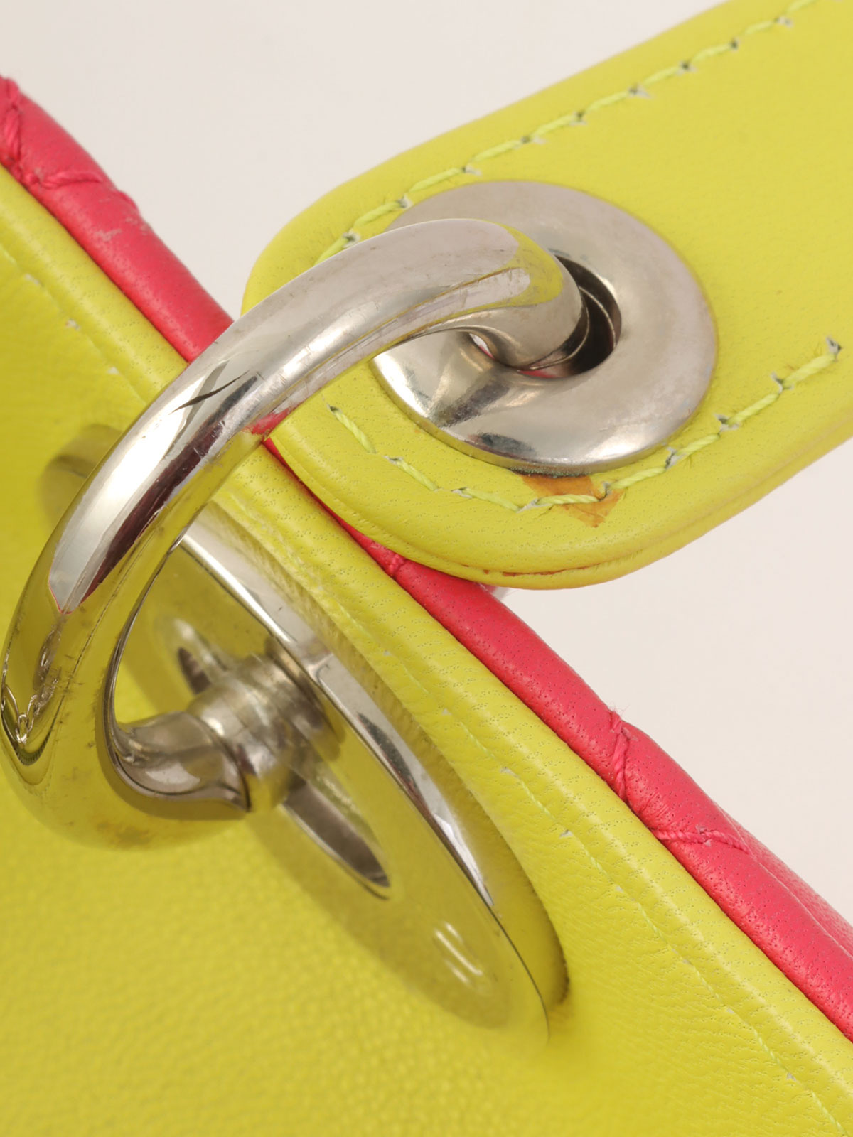 Lady Dior Cannage Stitch 两用包 M 粉色/青柠黄/蓝色