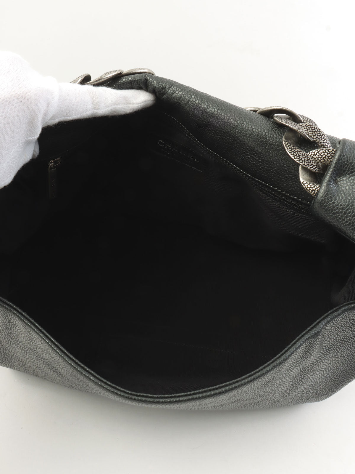 2009年頃製 キャビアスキンCCマークステッチチェーンワンショルダーバッグ ダークグレー