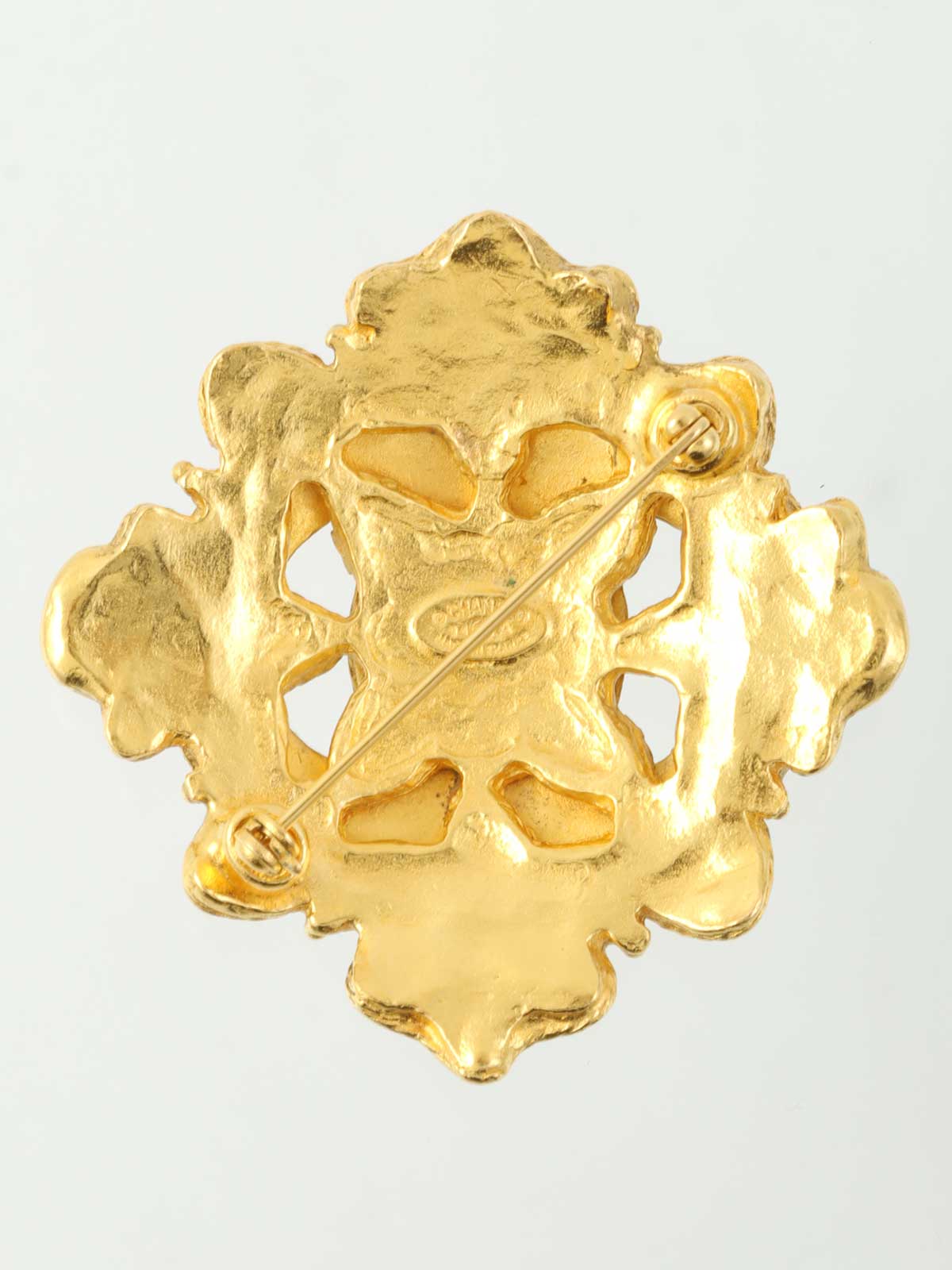 1994年Gripoix Design镂空CC标志胸针，金/绿/红