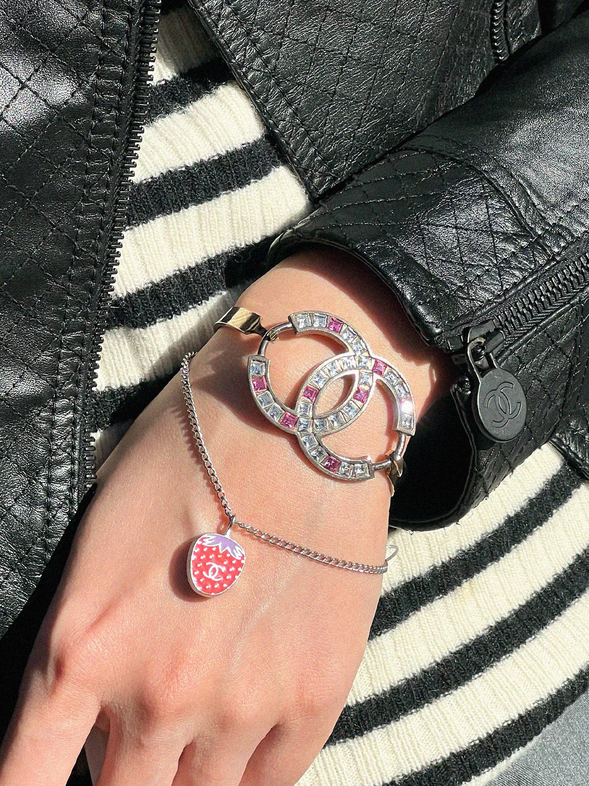 2005 Rhinestone CC Mark Bangle Silver/Pink
