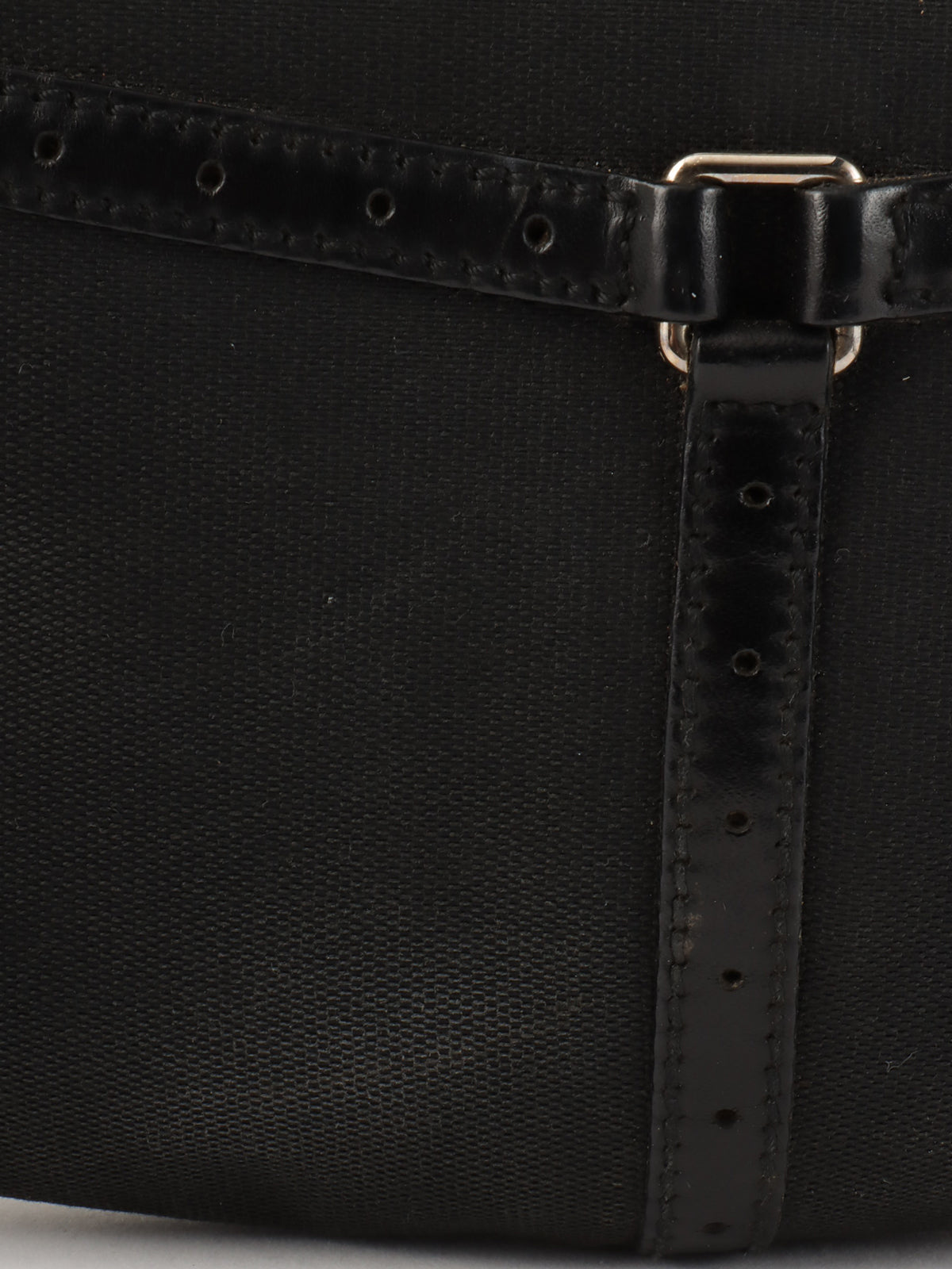 インターロッキングワンショルダーバッグ ブラック