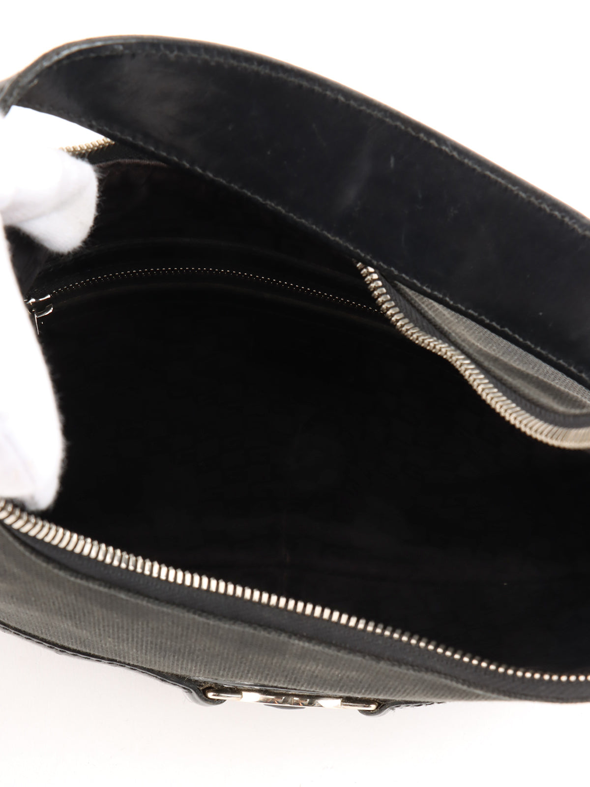 インターロッキングワンショルダーバッグ ブラック