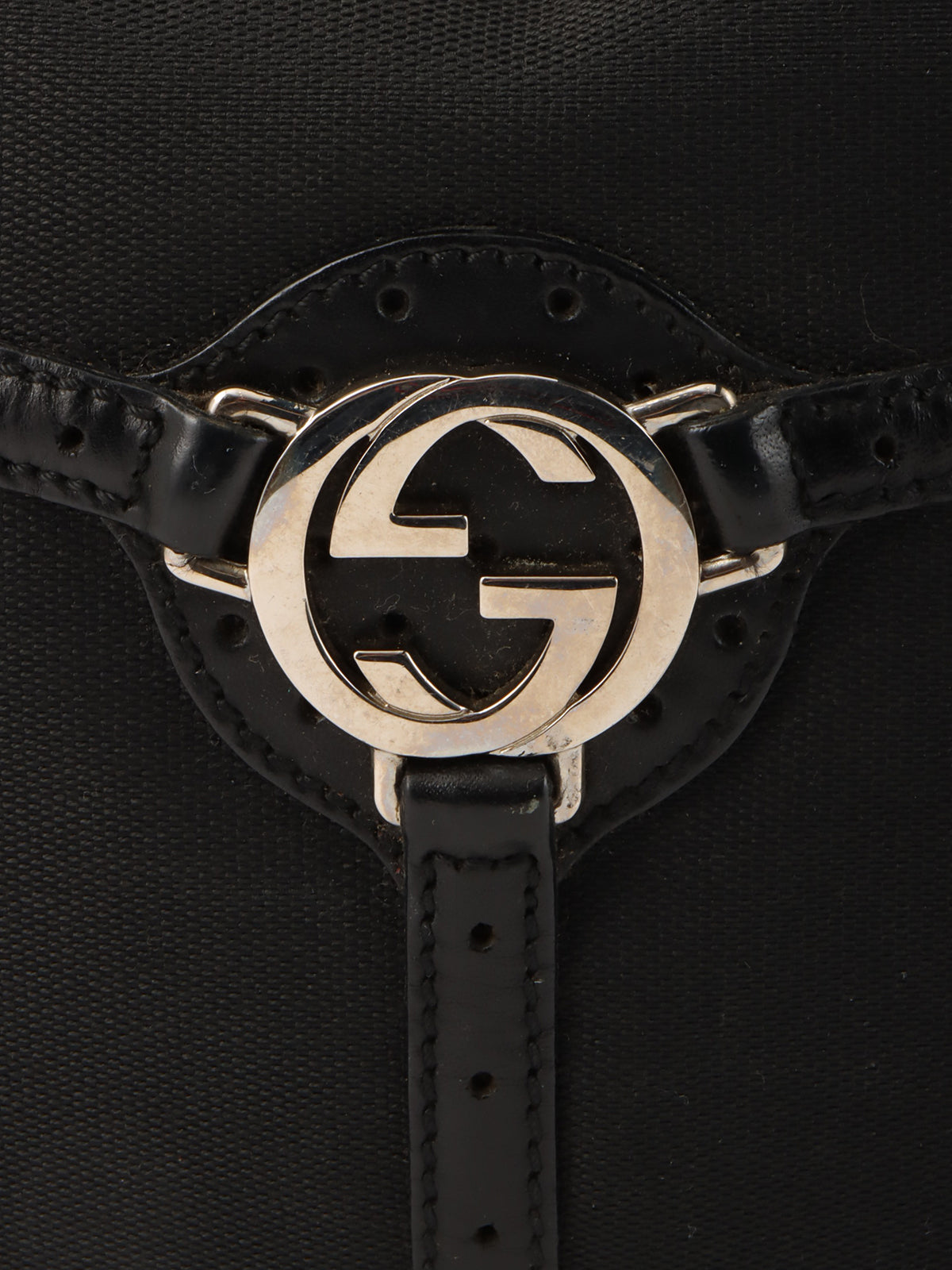 Interlocking One Shoulder Bag Black