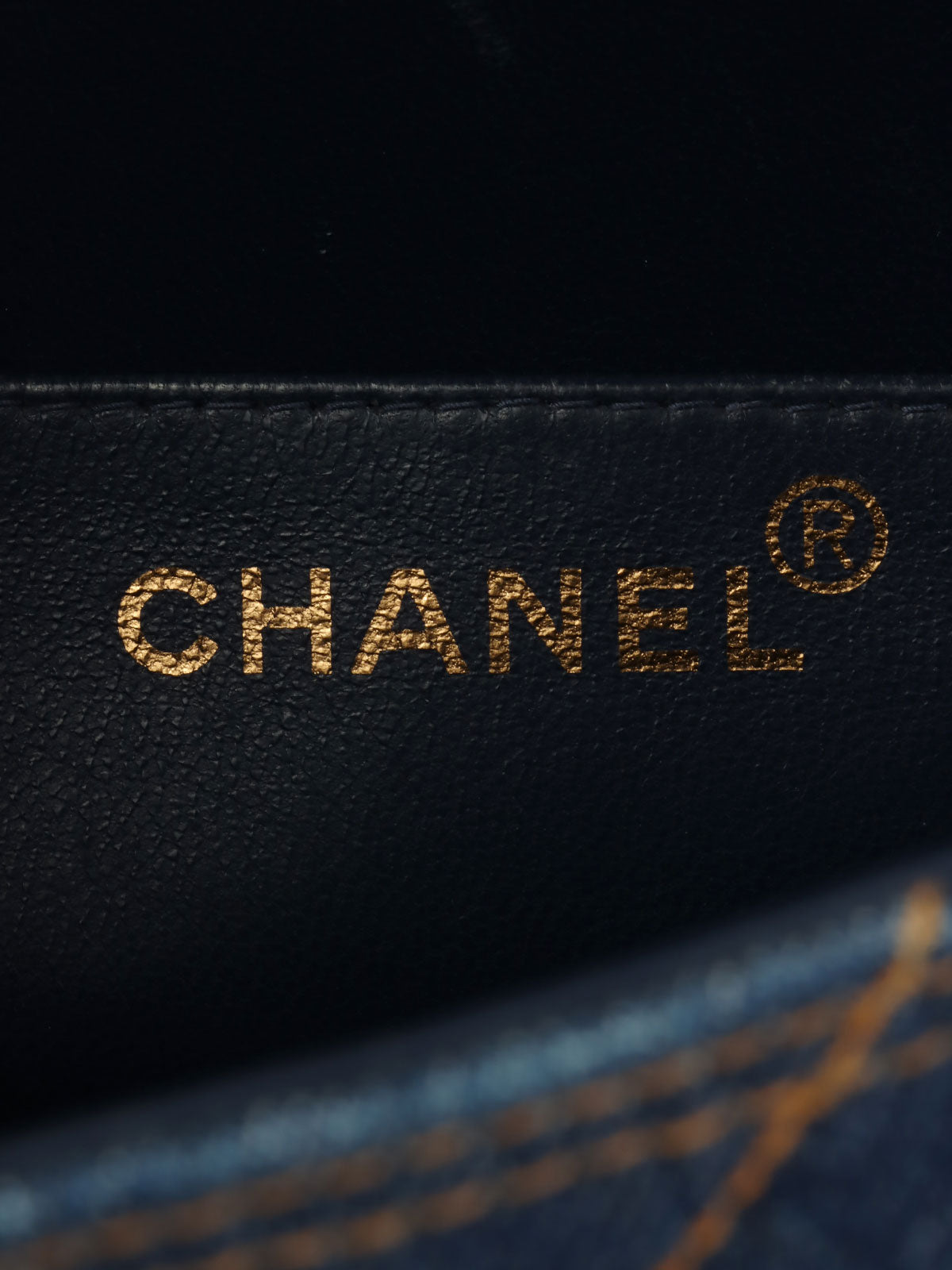 1997 年款 Denim CC 旋扣公文包，靛蓝色