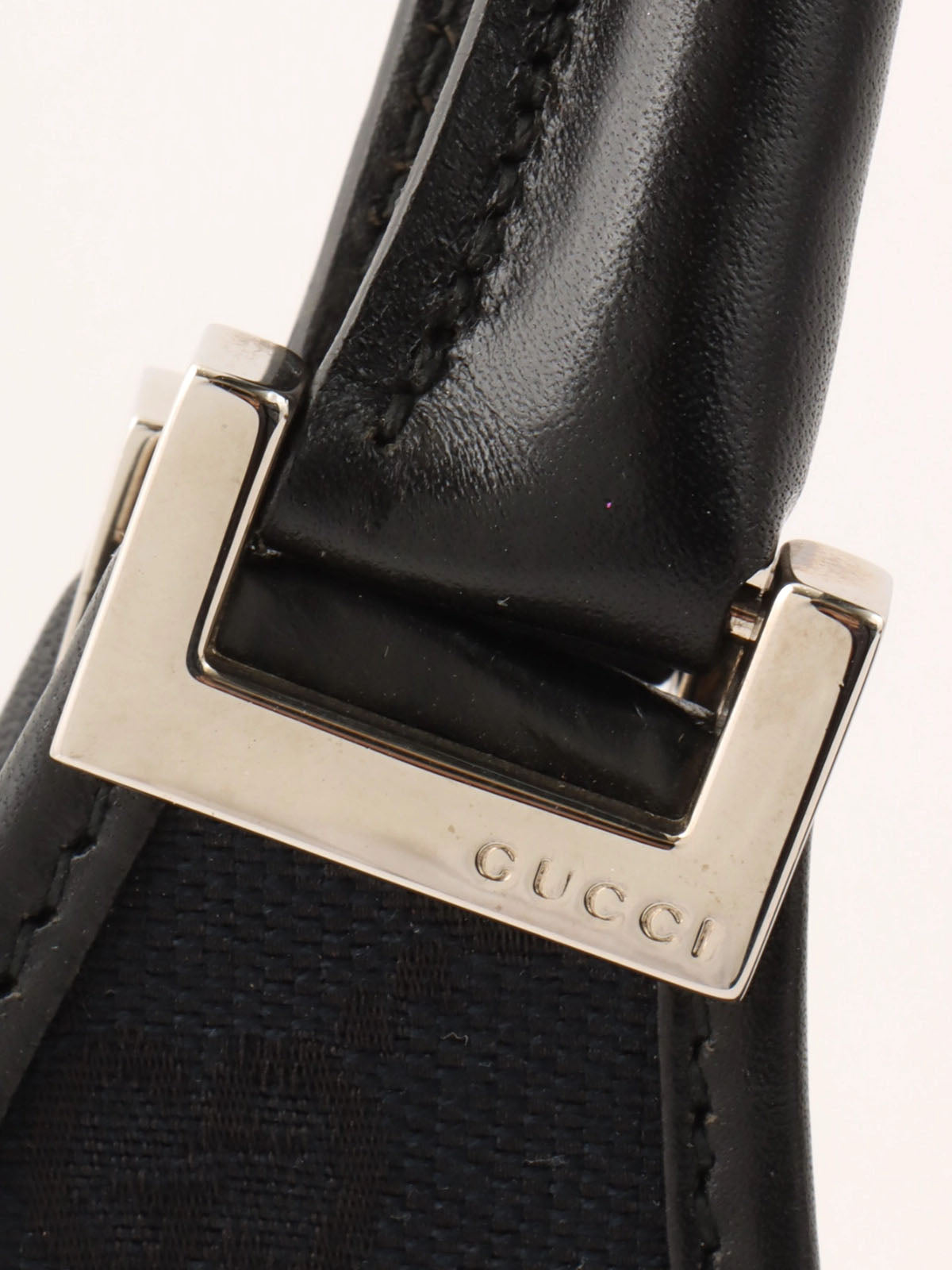 Canvas GG Pattern Jackie Shoulder Bag in Black