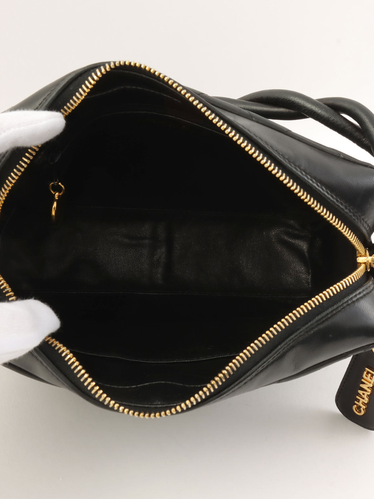 1997 CC Mark Stitch Twist Shoulder Bag Black