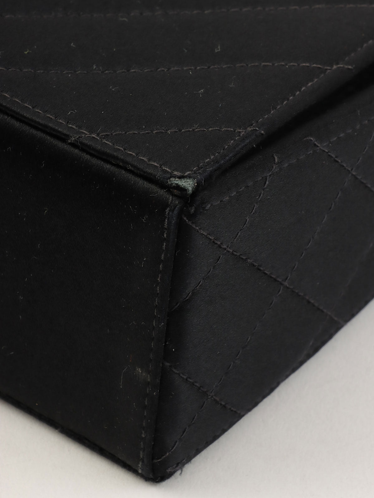 1992年頃製 シルクサテンCCターンロックショルダーバッグ ブラック