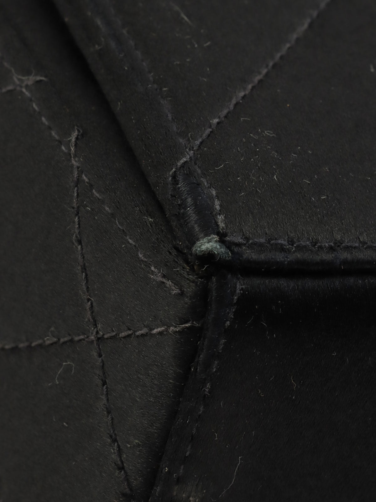 1992年頃製 シルクサテンCCターンロックショルダーバッグ ブラック