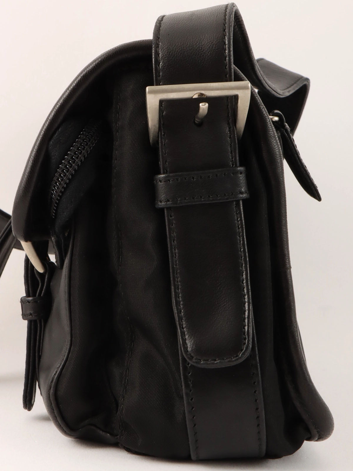 Nylon and leather combination logo plate shoulder bag in black