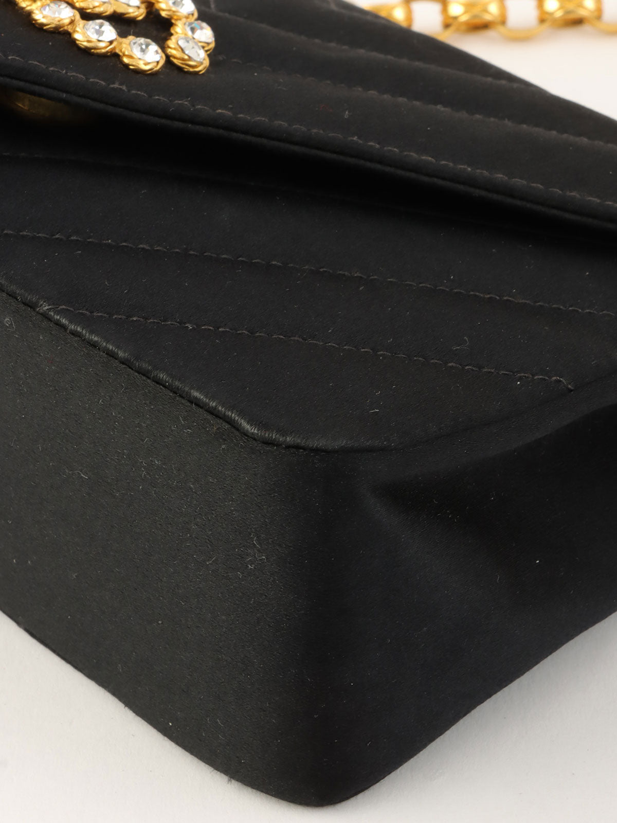 1992年頃製 サテンVステッチラインストーンCCマークチェーンショルダーバッグ ブラック