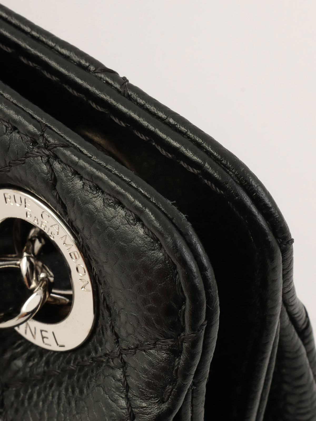 2012年頃製 キャビアスキンチェーンショルダーバッグ ブラック