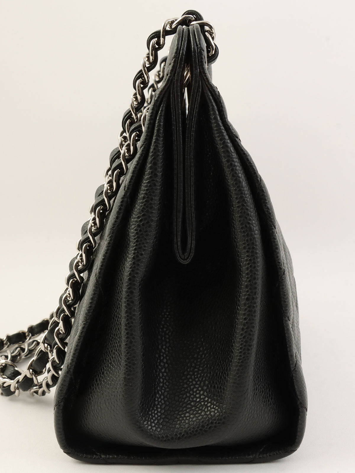 2012年頃製　キャビアスキンチェーンショルダーバッグ　ブラック