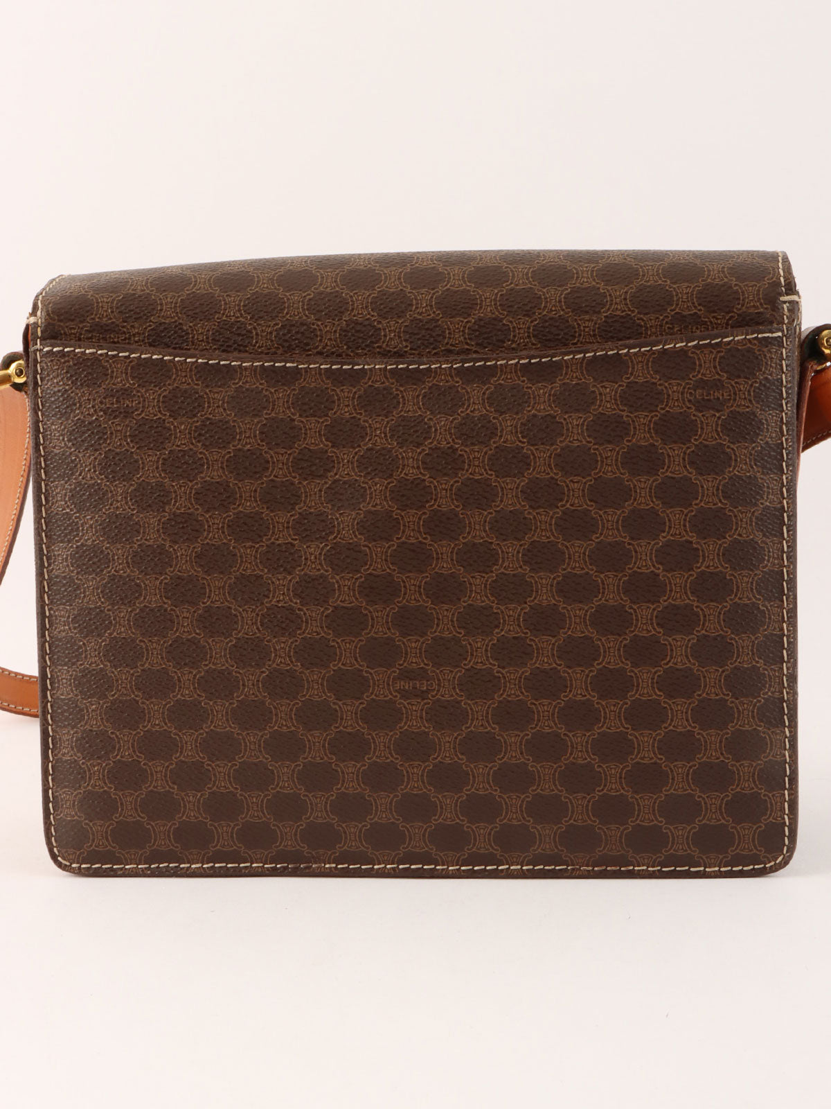 マカダムパターンリングロゴプレートショルダーバッグ ブラウン