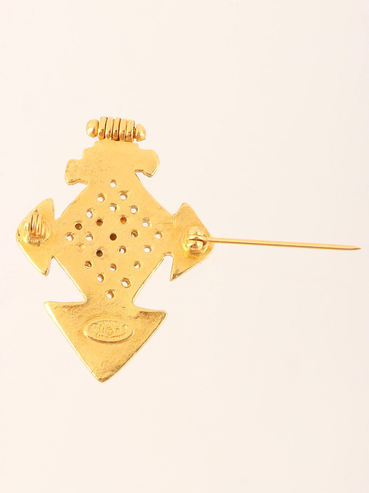 1994 Cross motif CC mark design brooch in gold