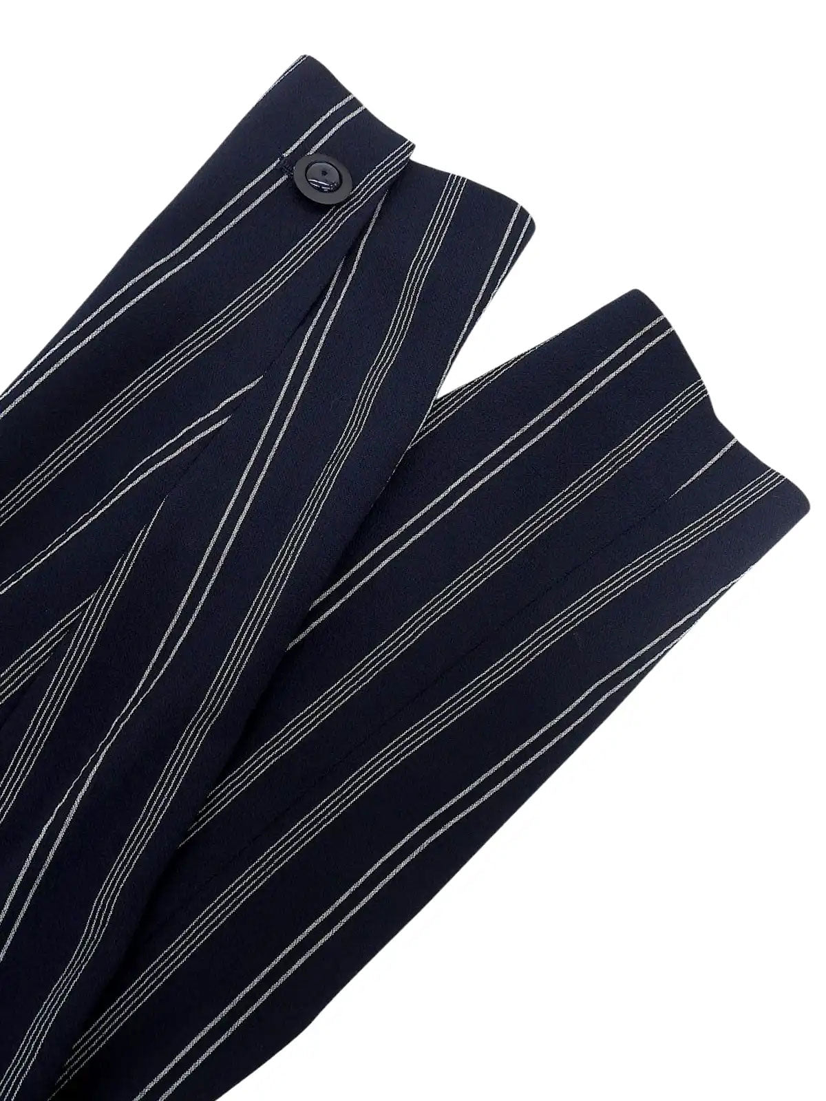 海军蓝和白色条纹图案