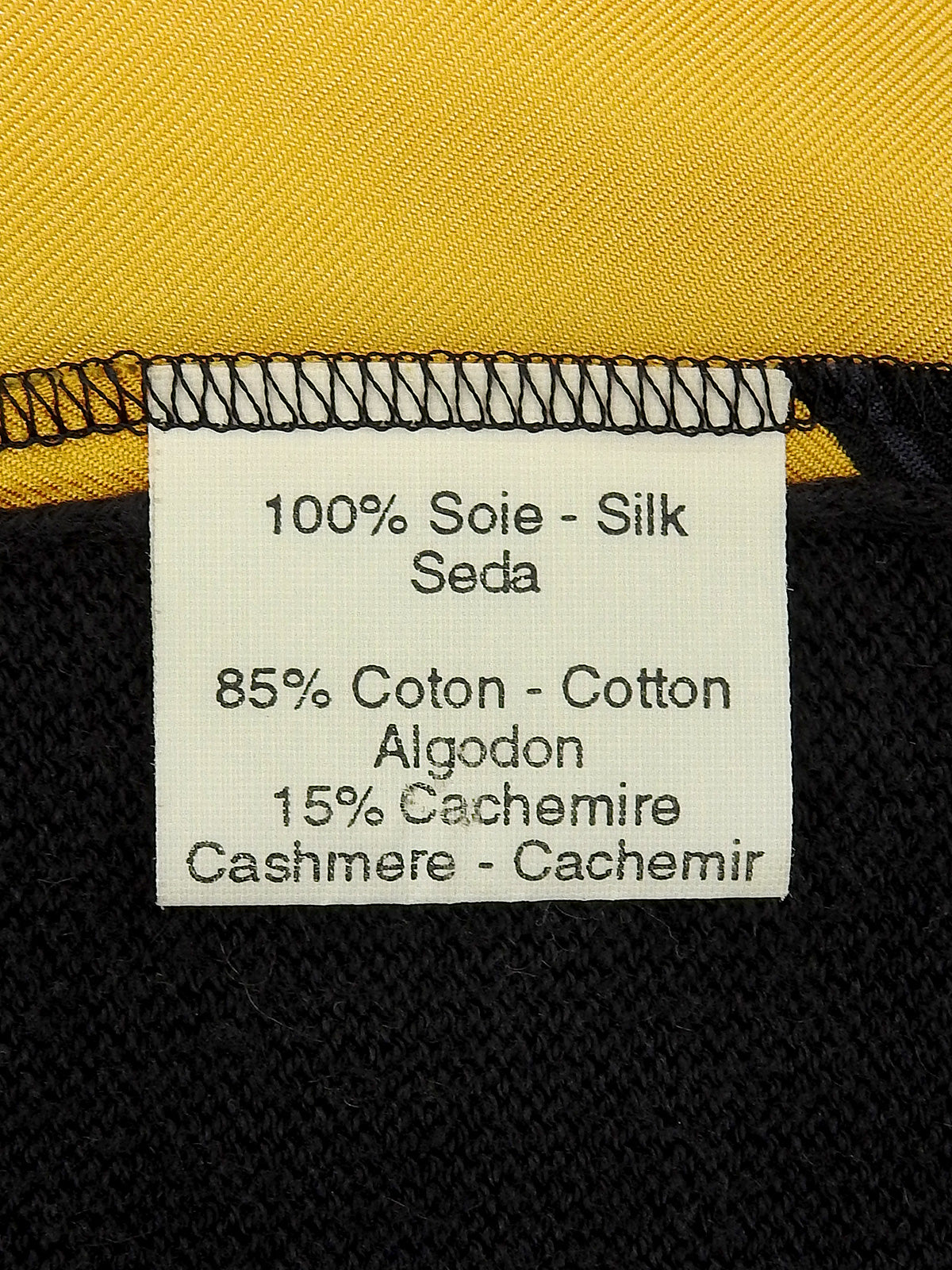 シルクニットコンビスカーフパターンニットポロシャツ ブラック/イエロー