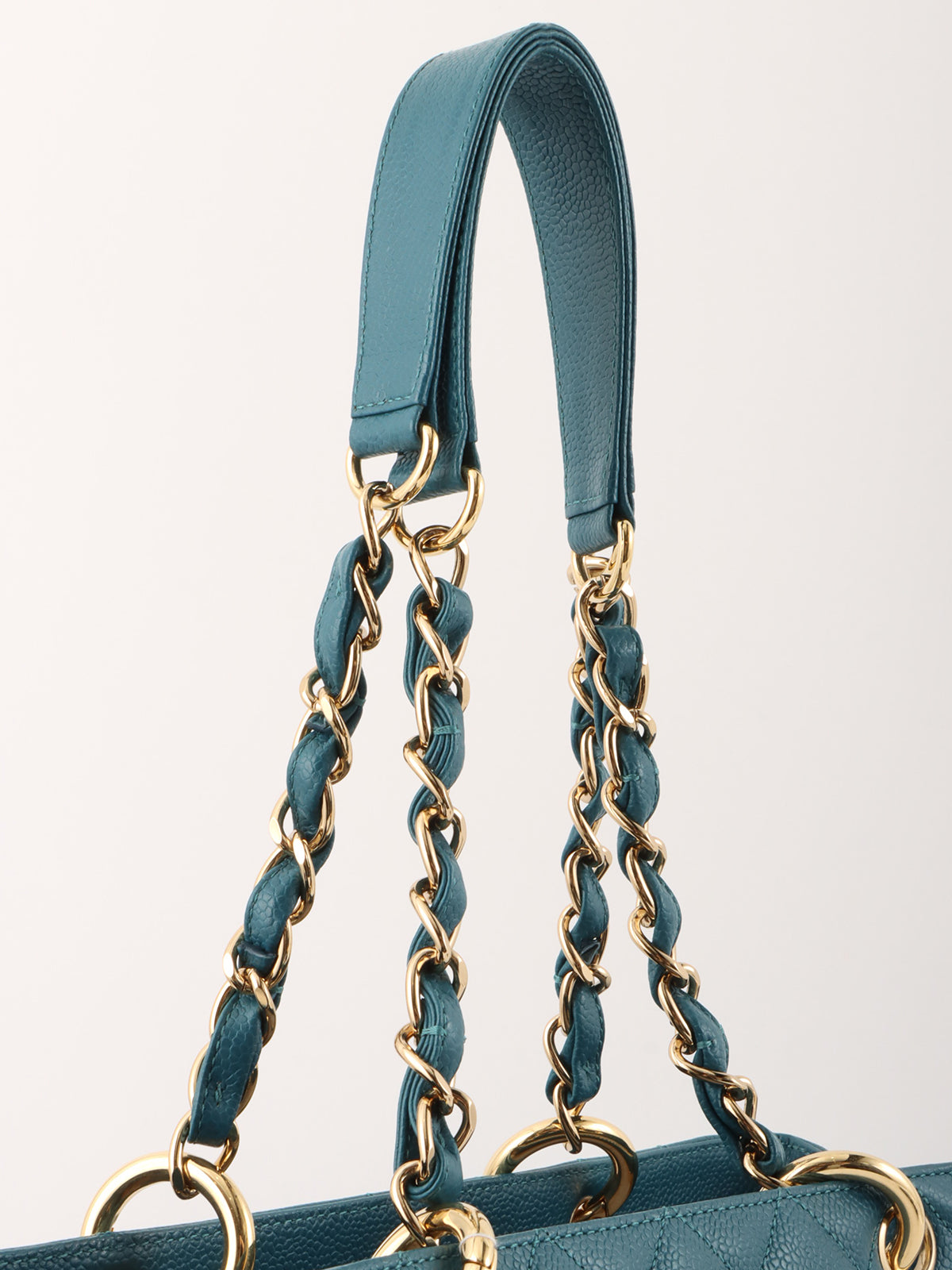 2004 Caviar Skin CC Mark Stitch Chain Tote Bag in Indigo Blue