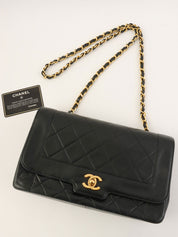 Around 1990 Made Matelasse Stitch CC Turn-lock Chain Shoulder Bag Black