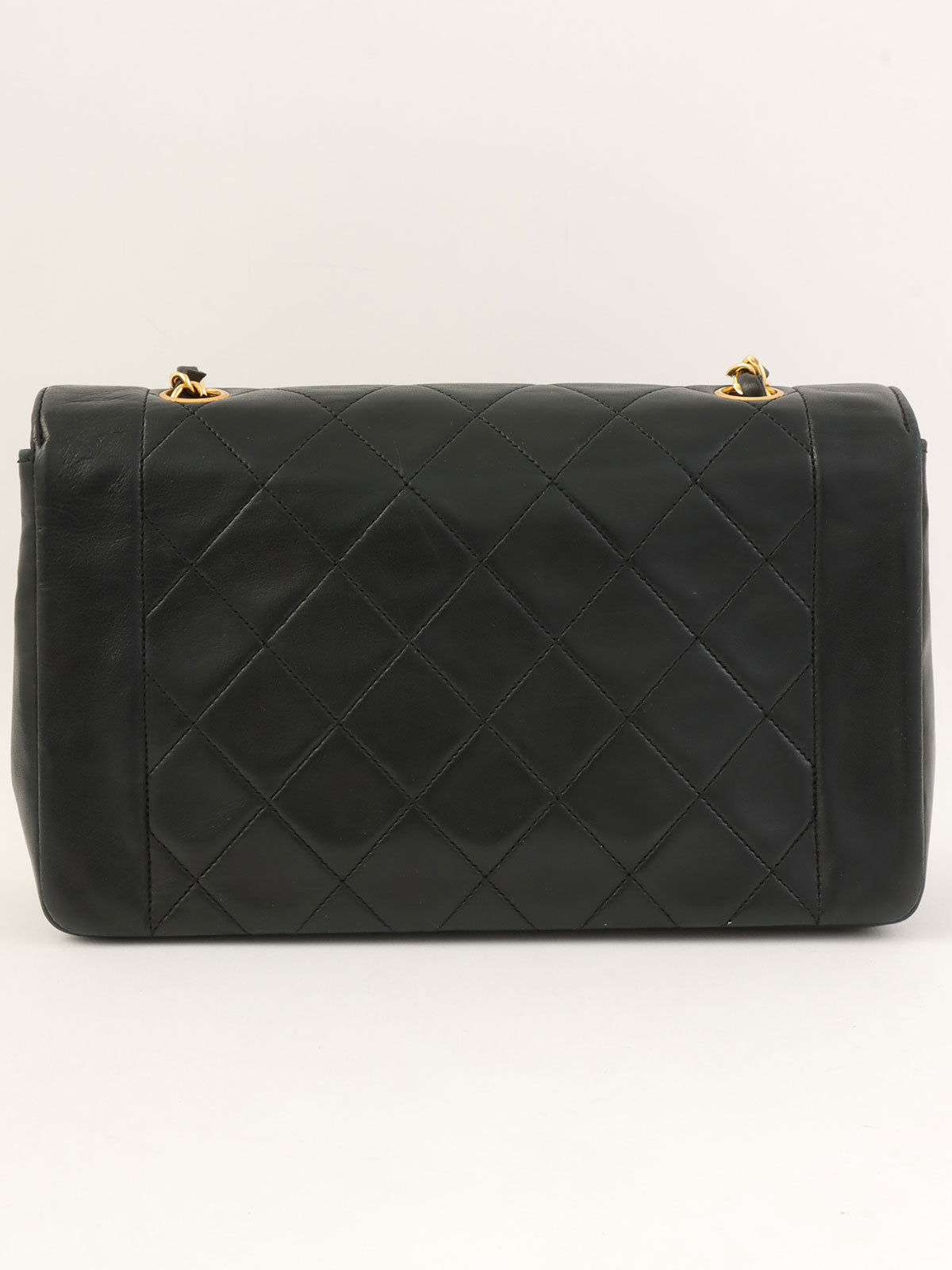 Around 1990 Made Matelasse Stitch CC Turn-lock Chain Shoulder Bag Black