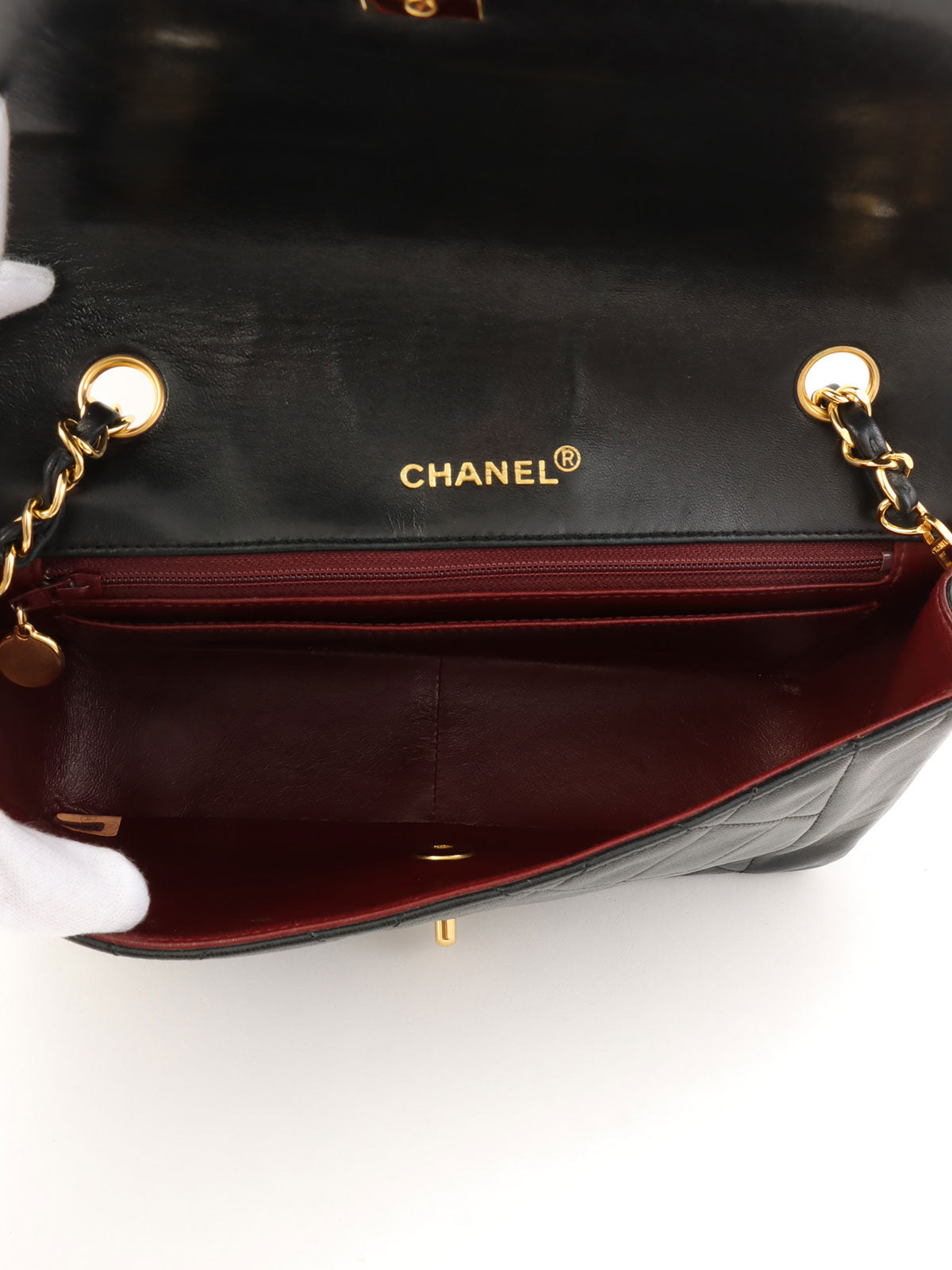 Around 1990 Made Matelasse Stitch CC Turn-lock Chain Shoulder Bag Black