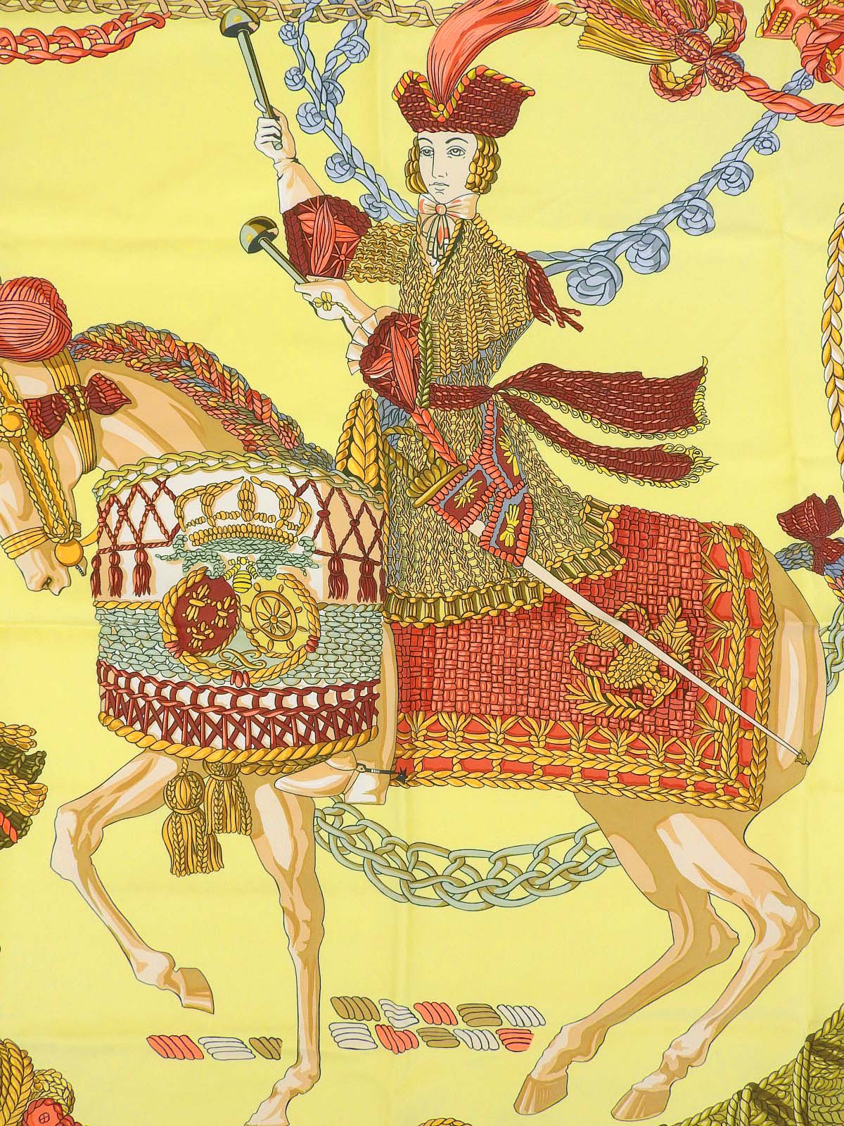 カレ90 Le Timbalierパターンスカーフ イエロー/カーキ/マルチ