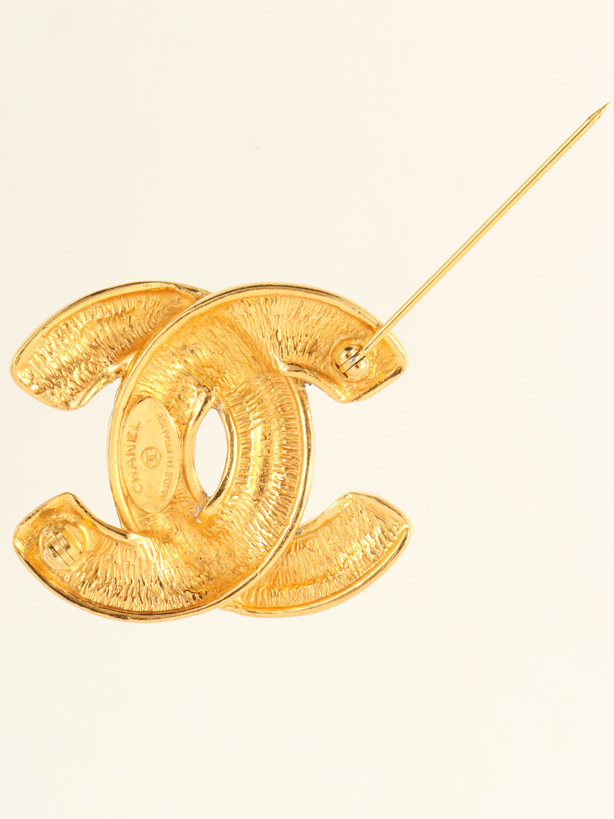 マトラッセステッチCCマークブローチ ゴールド