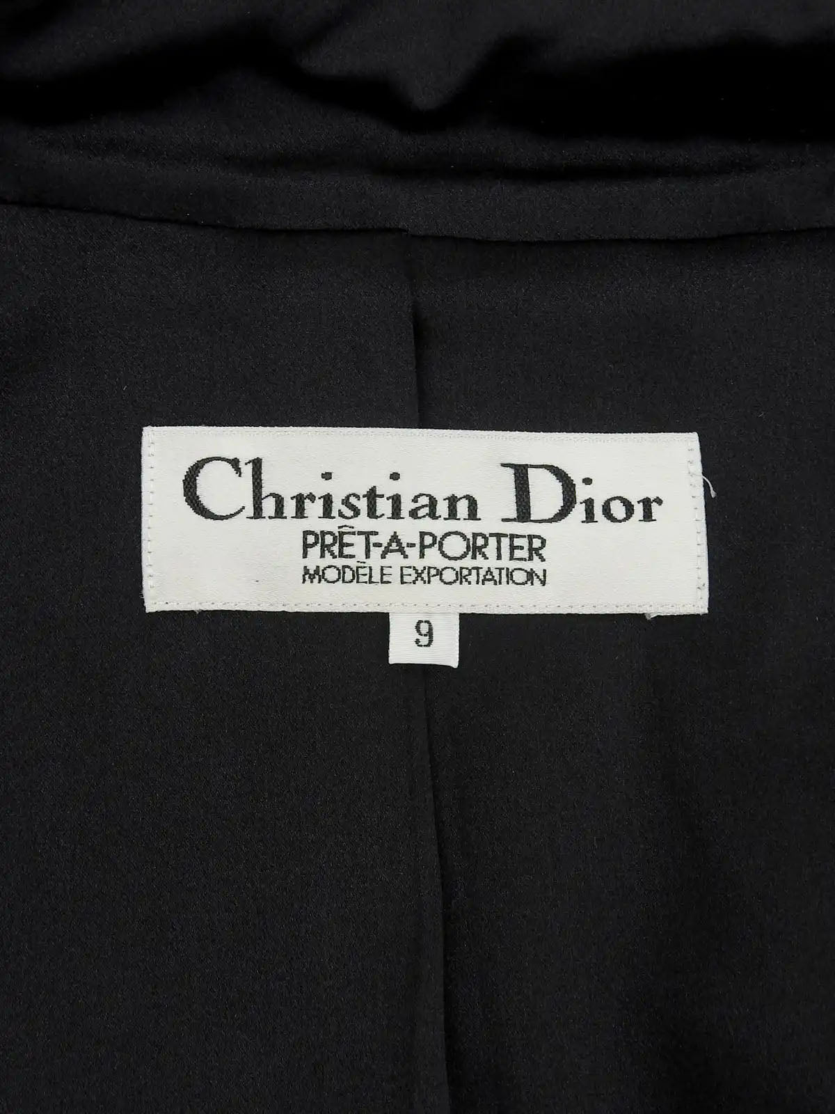 Wool design collarless jacket in black