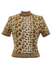 Leopard print ensemble in beige/brown