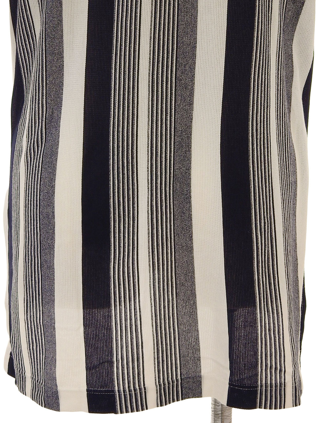 ロゴ刺繍ストライプパターンポロシャツ ネイビー/ホワイト