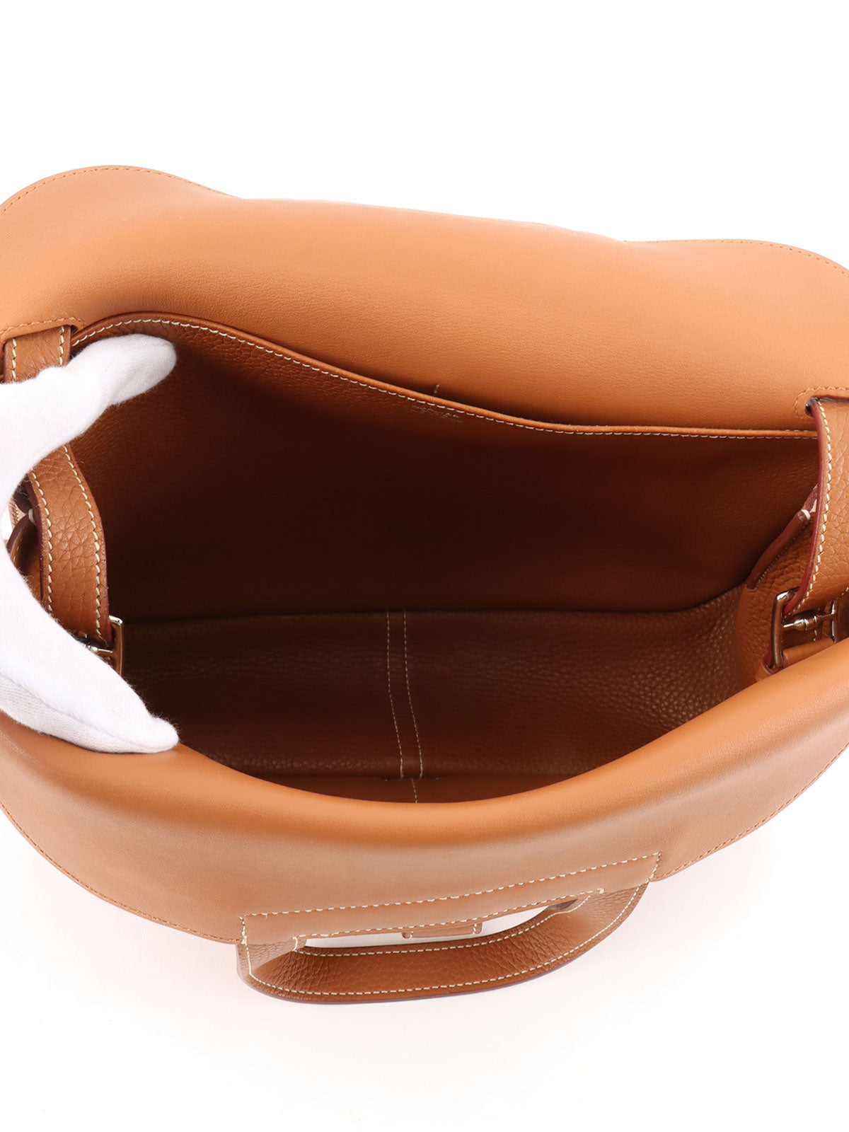 2015年製 アルザン31 ゴールド