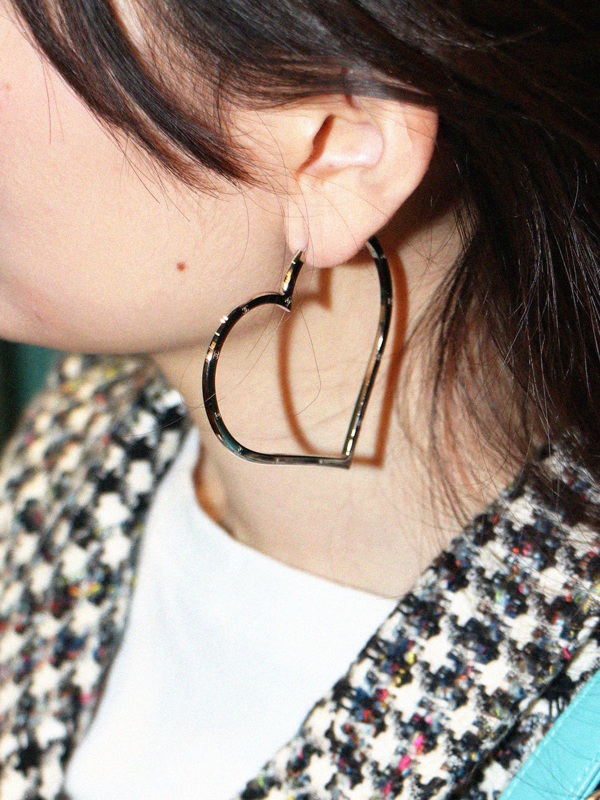 1994年心形CC标志耳环，银色