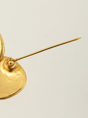 1996年製 フラワーモチーフCCマークブローチ ゴールド