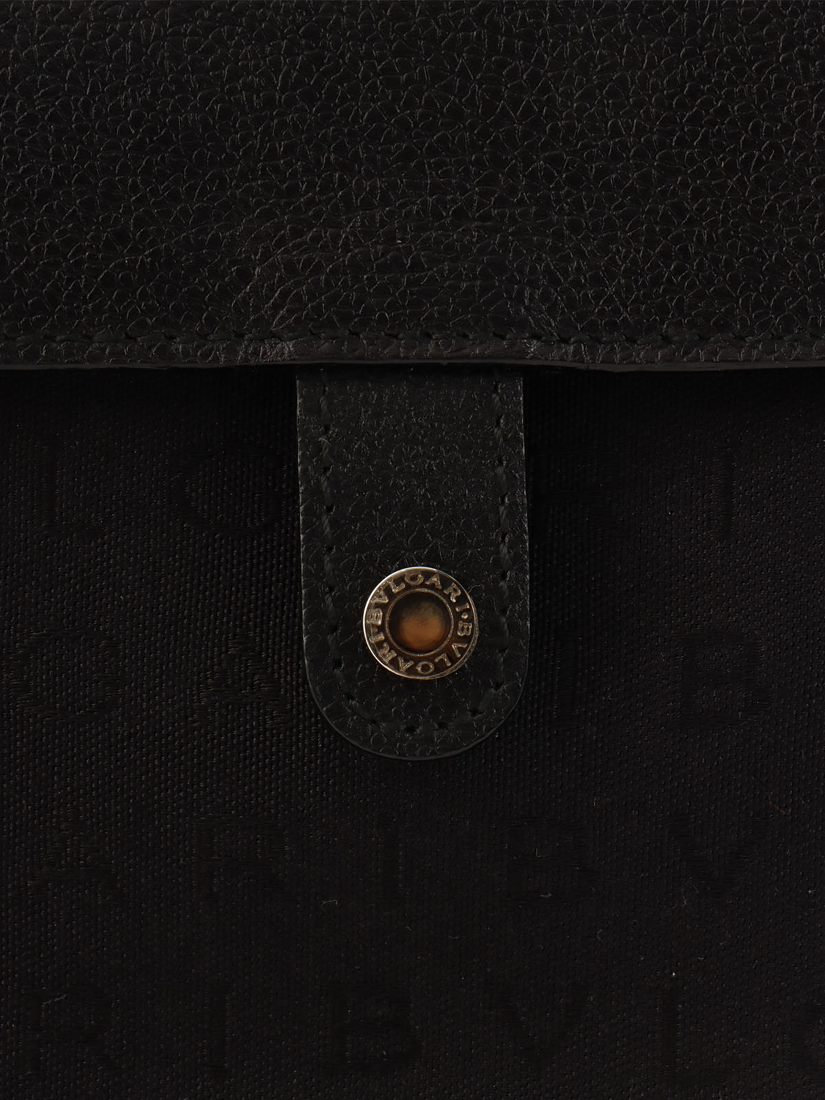 ブルガリブルガリロゴマニアワンショルダーバッグ ブラック