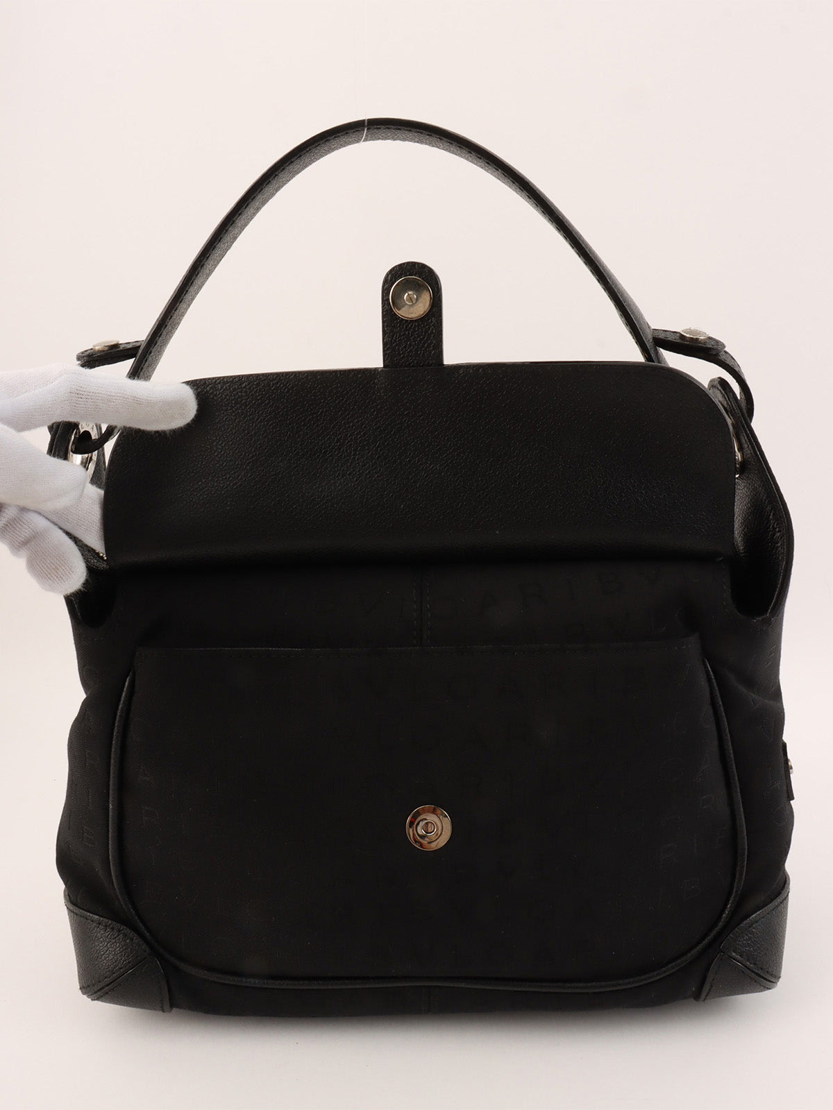 ブルガリブルガリロゴマニアワンショルダーバッグ ブラック