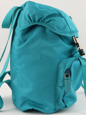 ナイロンロゴプレートバックパック ターコイズブルー