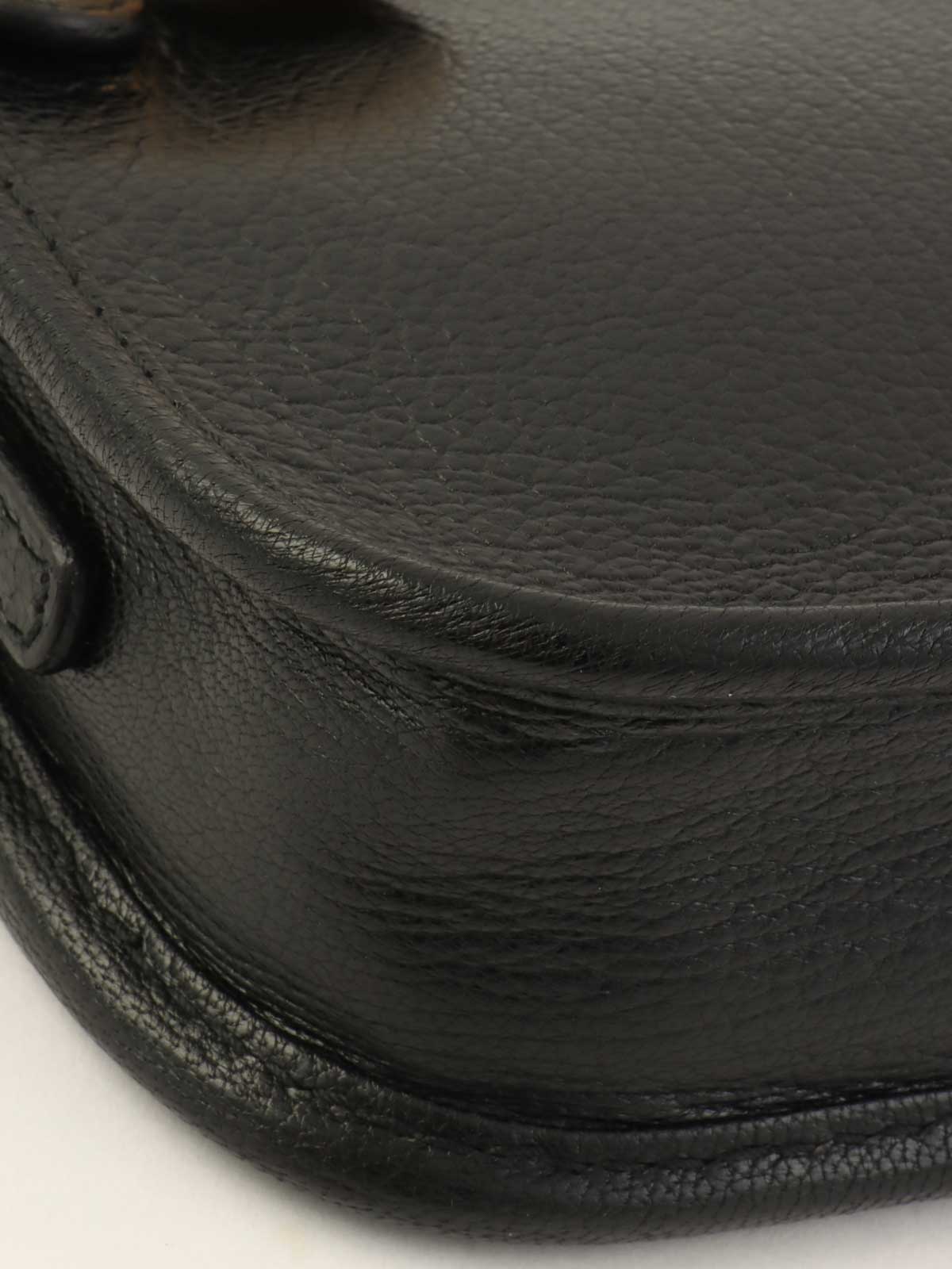 ロゴエンボスミニハンドバッグ ブラック