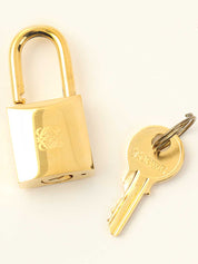 ロゴエンボスミニハンドバッグ ブラック