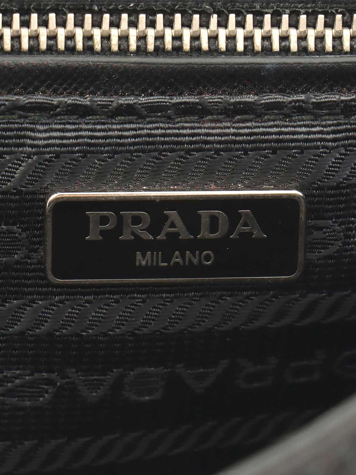 Quilted Logo Plate Chain Shoulder Bag in Black