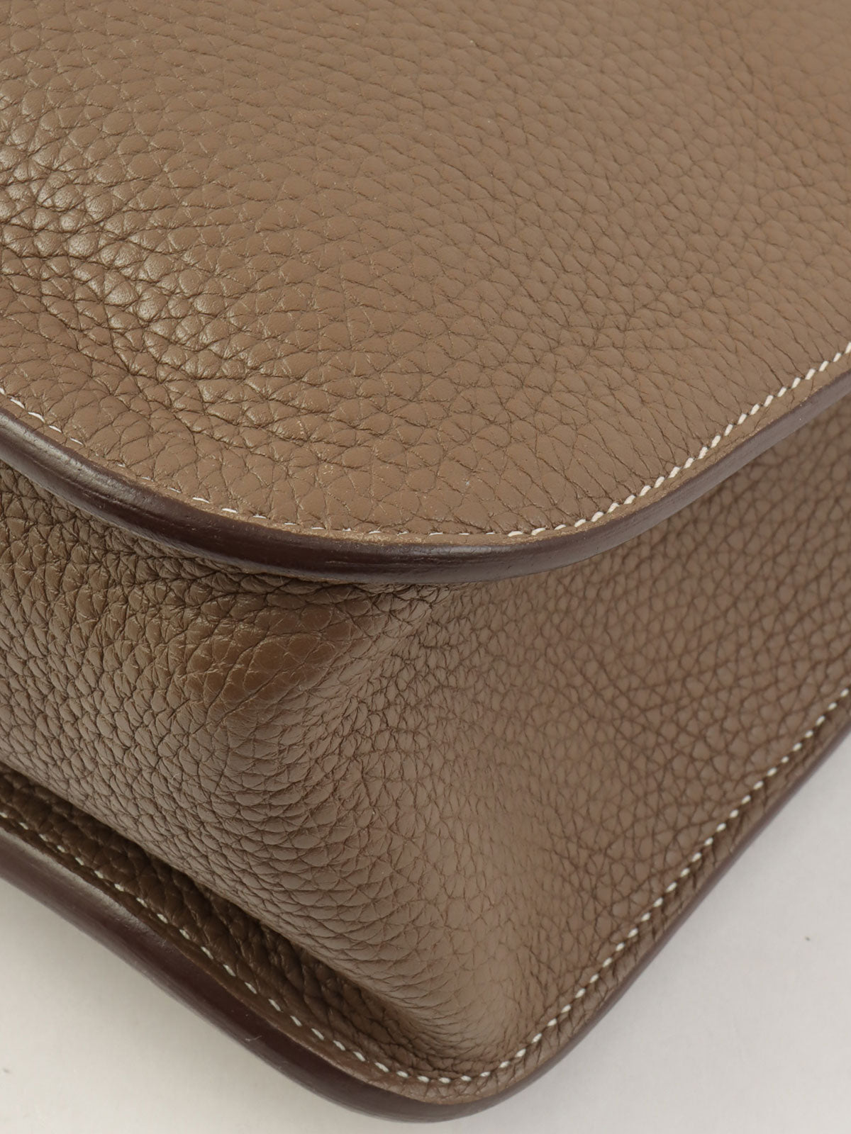 2019年製 アルザン31 エトゥープ