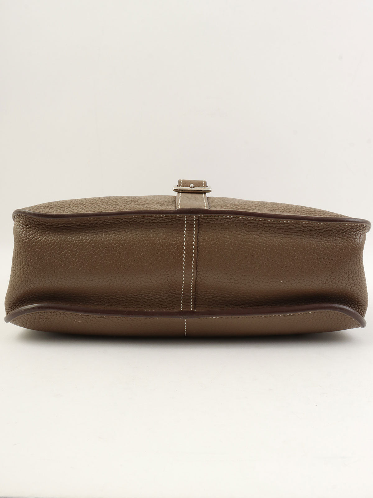 2019年製 アルザン31 エトゥープ