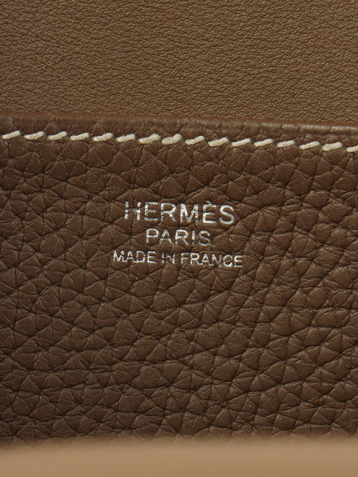 2019年製 アルザン31 エトゥープ