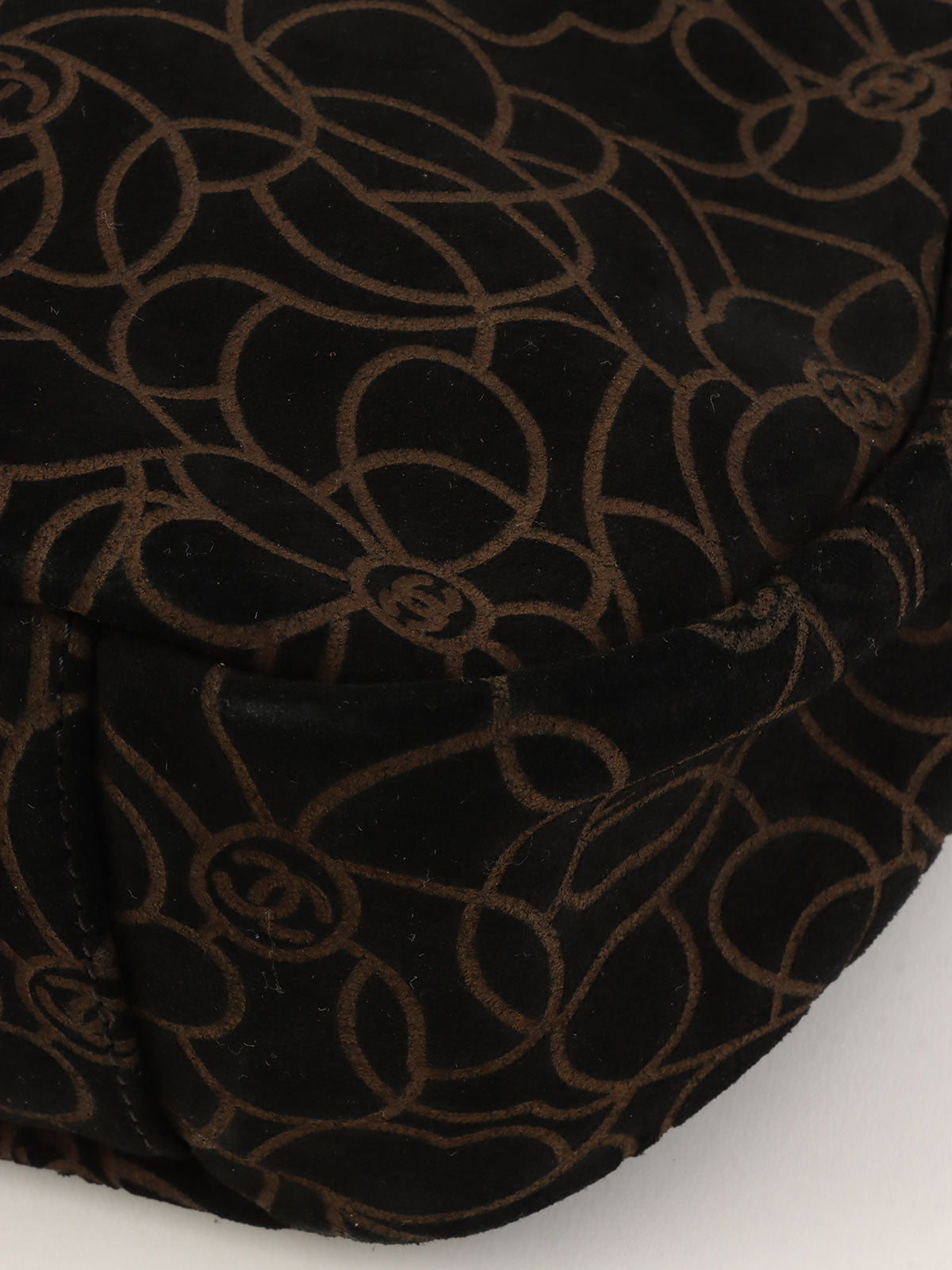 2004年頃製 スエードカメリアパターンCCマークプレートチェーンショルダーバッグ ブラック