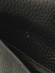 サークルロゴプレートショルダーバッグ　ブラック