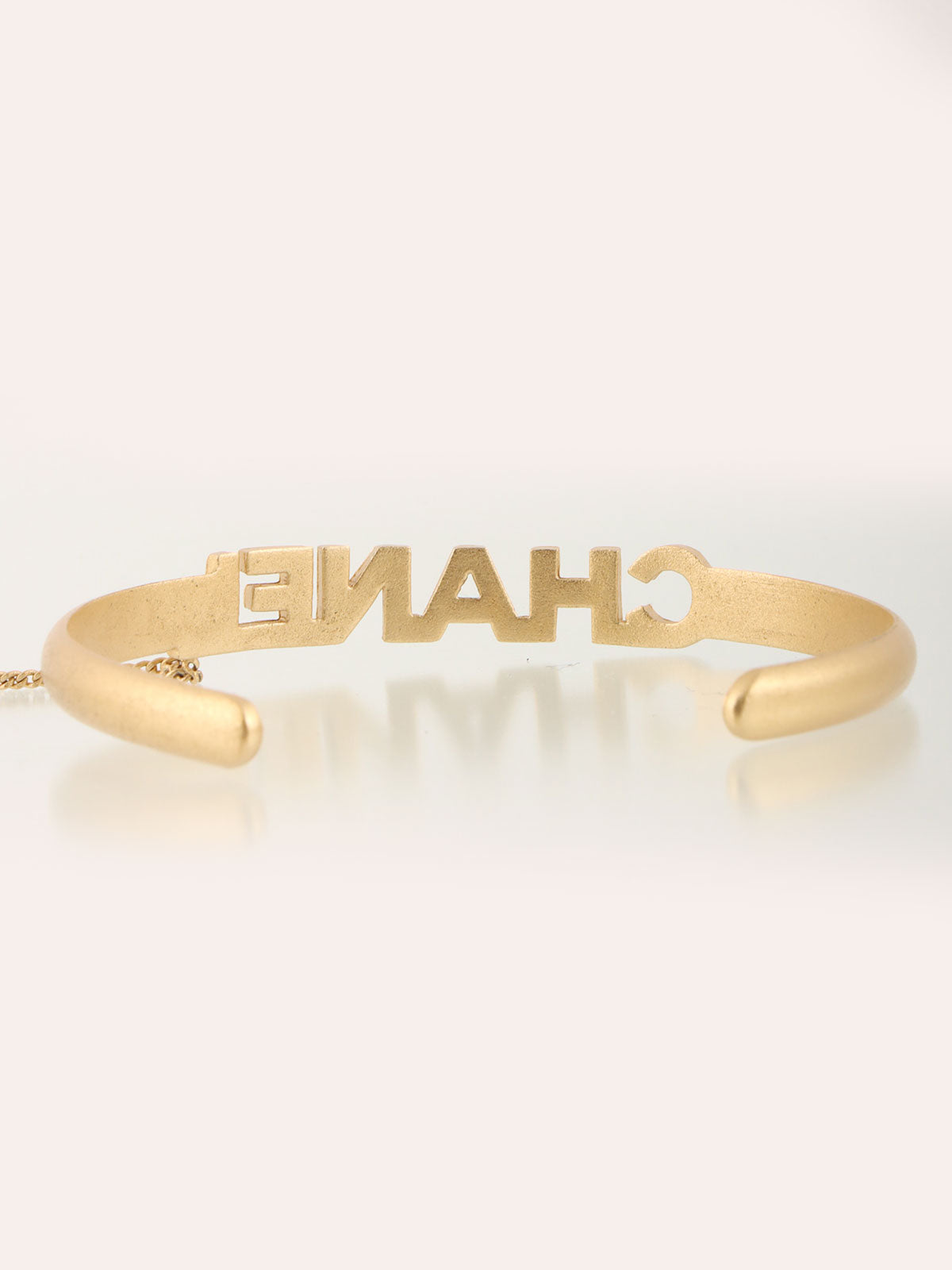 2001年製 CCマークラインストーンリング付きバングル ゴールド