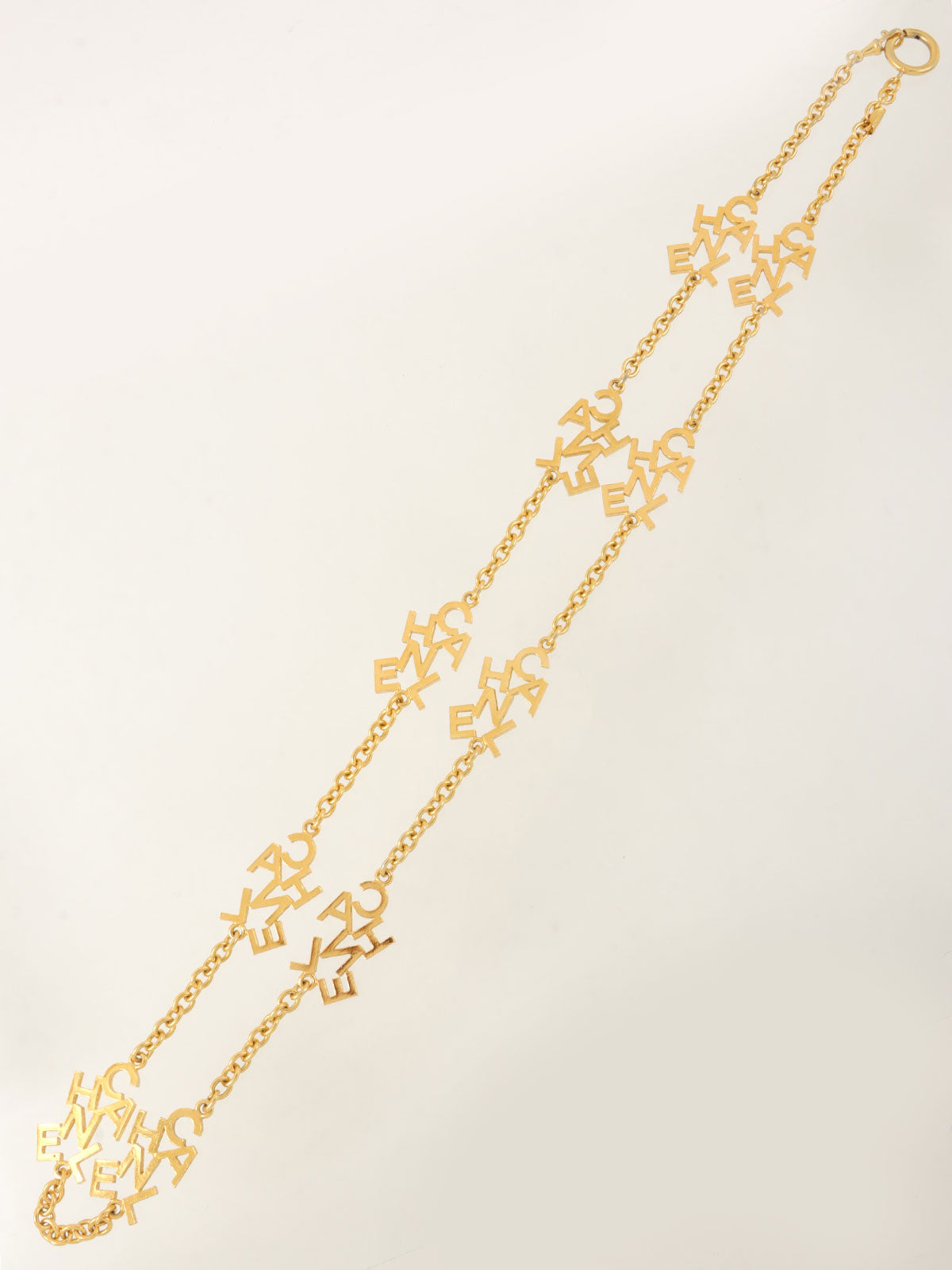 ロゴプレートロングネックレス ゴールド