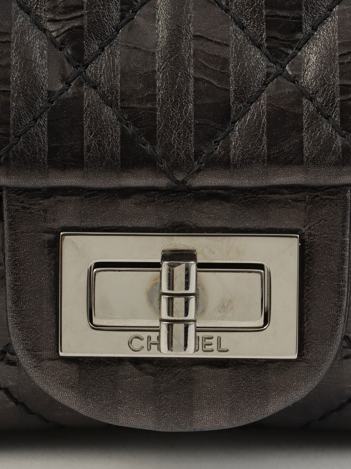 2008年頃製 ストライプパターンマトラッセステッチ2.55チェーンショルダーバッグ ブラック