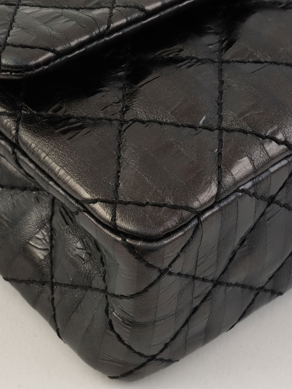 2008 Striped Pattern Matelasse Stitch 2.55 Chain Shoulder Bag in Black