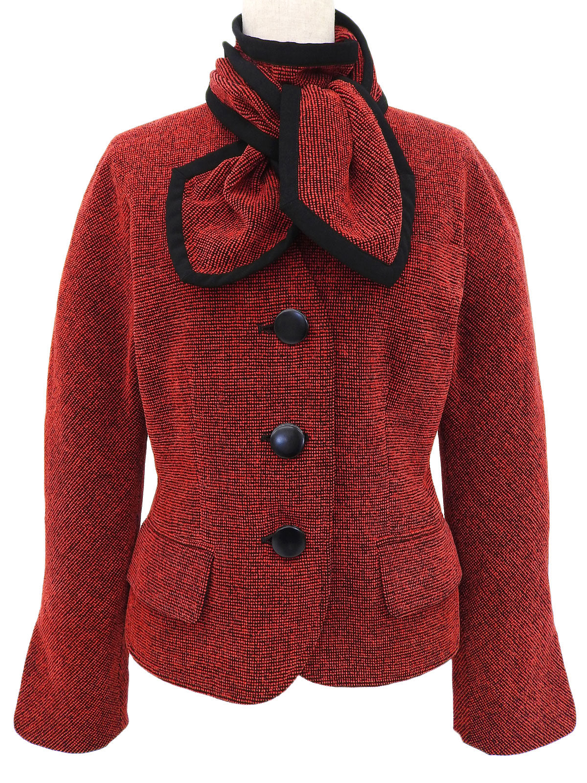 Wool collarless jacket in red/black