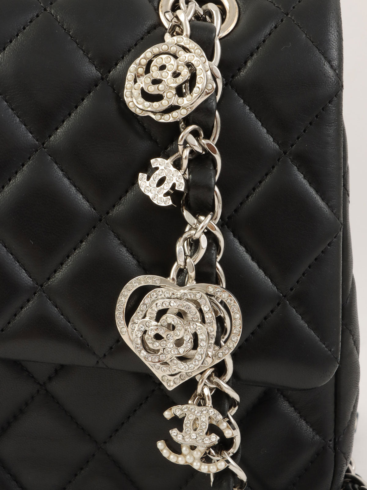 2014年頃製 バレンタイン限定クラシックフラップチェーンバッグ25cm ブラック