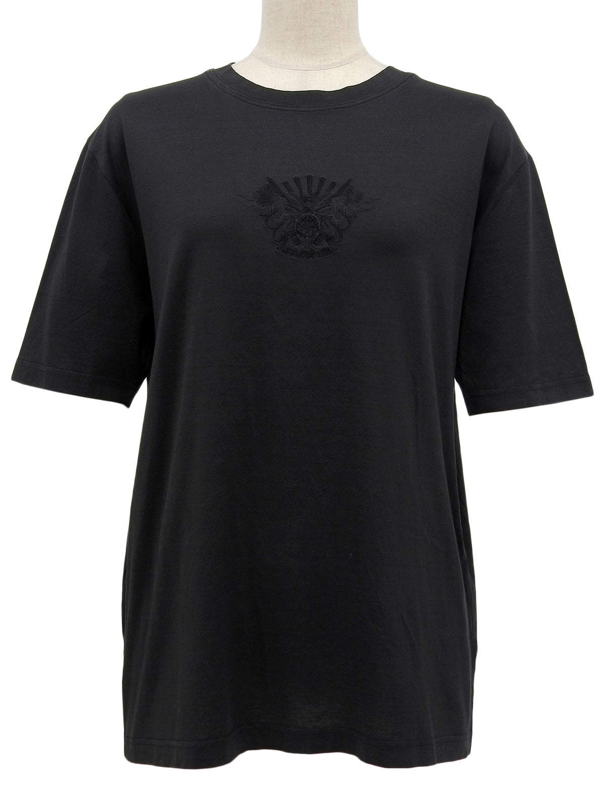 黑色刺绣徽章短袖上衣